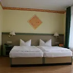 Esplanade & Rialto 3* Binz