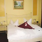Esplanade & Rialto Hotel 3*