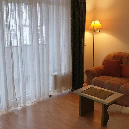 Esplanade & Rialto 3* Binz