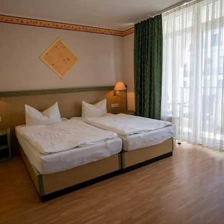 Esplanade & Rialto 3*