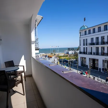 Esplanade & Rialto 3* Binz