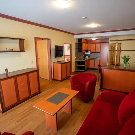 Esplanade & Rialto 3* 宾茨