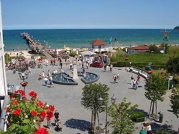 Отель Esplanade & Rialto 3*