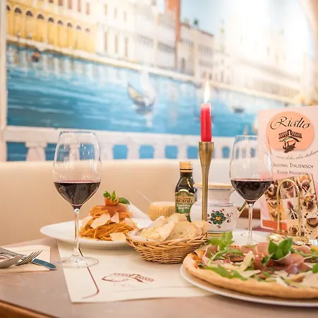 酒店 Esplanade & Rialto