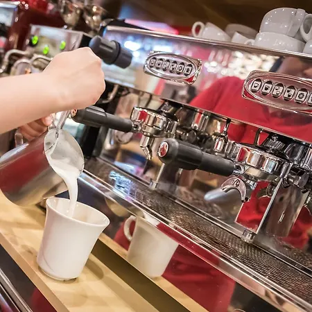 酒店 Esplanade & Rialto 3*