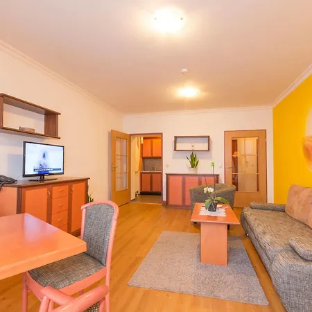 Esplanade & Rialto 酒店 3*