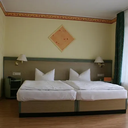 Esplanade & Rialto 3* Binz