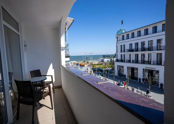 Esplanade & Rialto 3* Binz