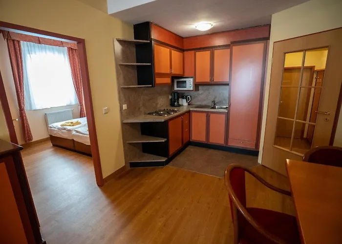 Esplanade & Rialto 3*