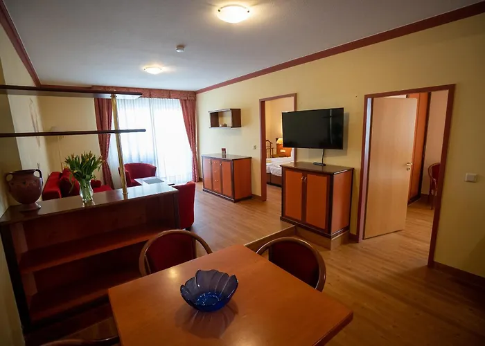 Esplanade & Rialto Binz